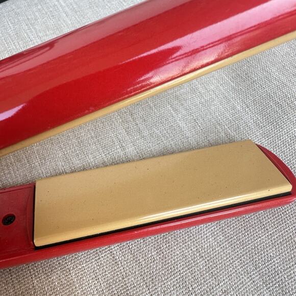 Ultra CHI Red 1" Tourmaline Ceramic Hairstyling Flat Iron Straightener GF1333 - Picture 7 of 9